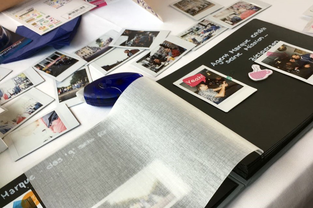 Kreativer Foto Comic mit Polaroid mit b-ceed: events