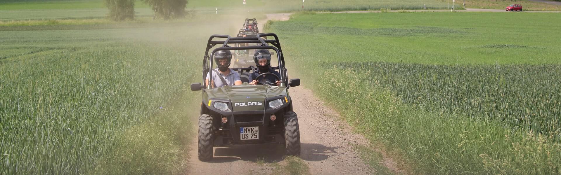Offroad Abenteuer mit Polaris Fahrzeugen für zwei bis sechs Personen: Das Teamevent mit Adrenalin.