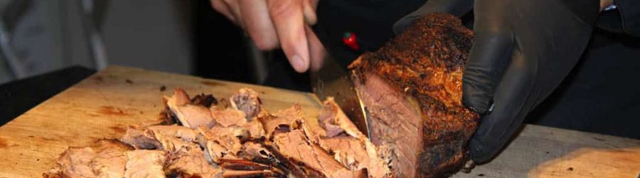 steaks-marinaden-und-desserts-direkt-auf-dem-grill-zubereitet-team-event-mit-b-ceed Feinste Zutaten beim Grillkurs mit 400 Grad Hitze, Weber und b-ceed
