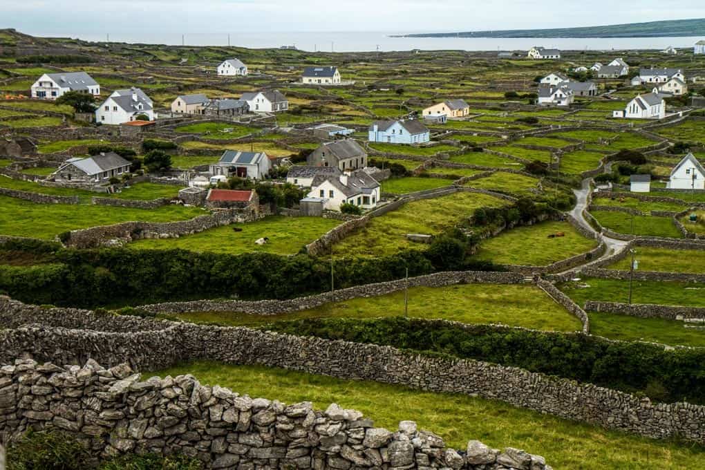 Firmenreise durch die grünen Landschaften Irlands