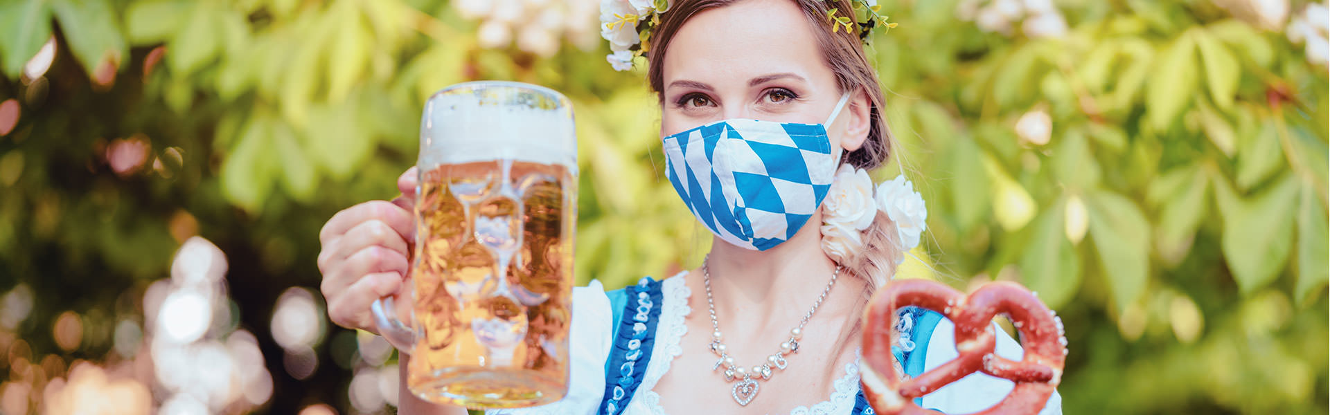 Corona-compliant corporate event: Mobile Oktoberfest on the FIrm grounds - celebrate safely and with distance 2021