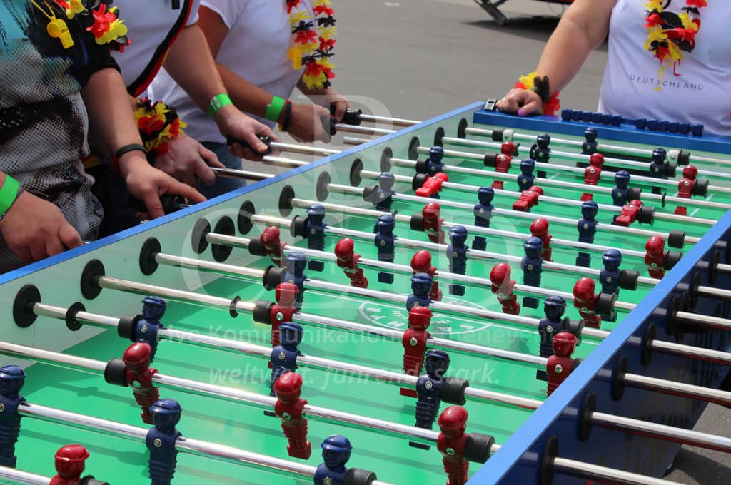 Football duel for more employee motivation with b-ceed: events!