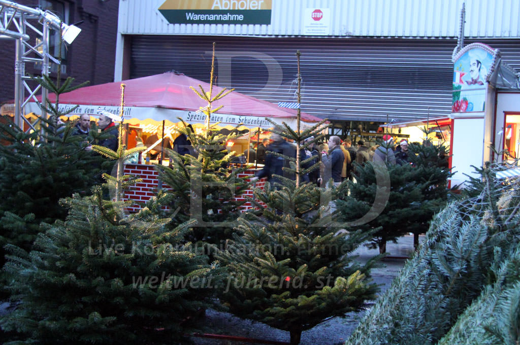 Mobile Tannenbaumschonung und Weihnachtsmarkt bei b-ceed: events