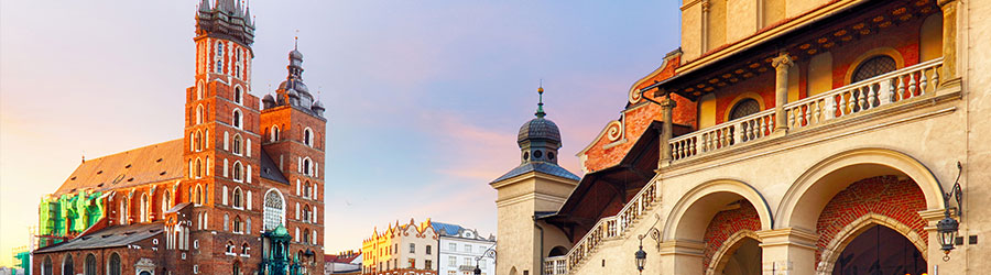 Discover St. Mary's Church and the Michiwicz Monument on your incentive trip to Krakow with b-ceed