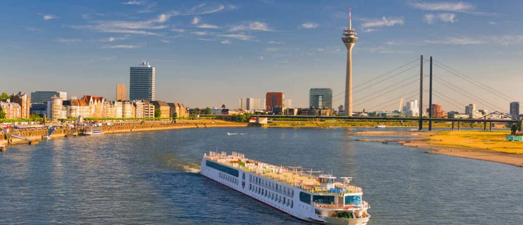 exklusive Schifffahrt fuhr Ihrer nächsten Firmenfeier